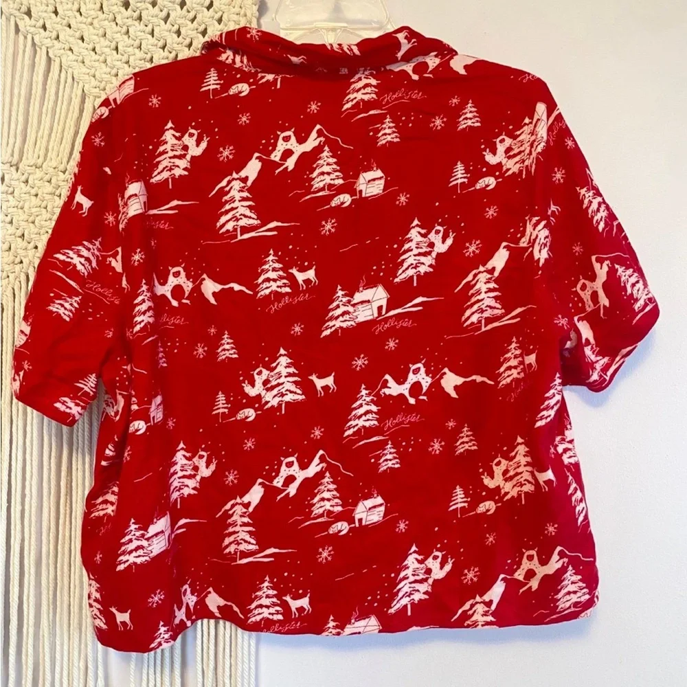 Holliday Hollister cropped button up T-shirt - Picture 4 of 7